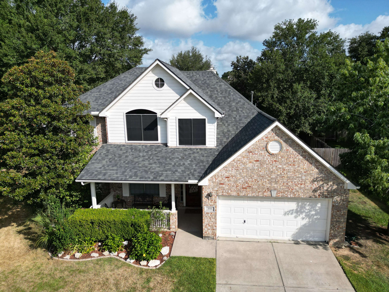Cover photo of Edgewood Roofing Repair Services